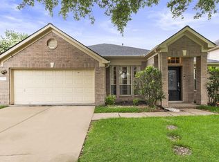 2106 Ruffian Ln, Stafford, TX 77477