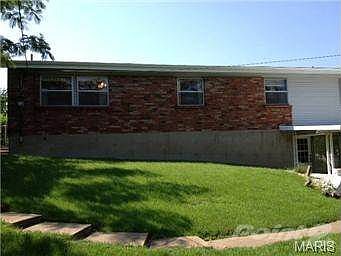 4th image of 2541 Burchard Dr