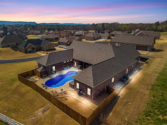 2nd image of 108 Vector Ln