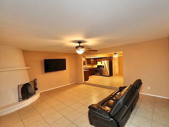 5th image of 10683 Janway Dr