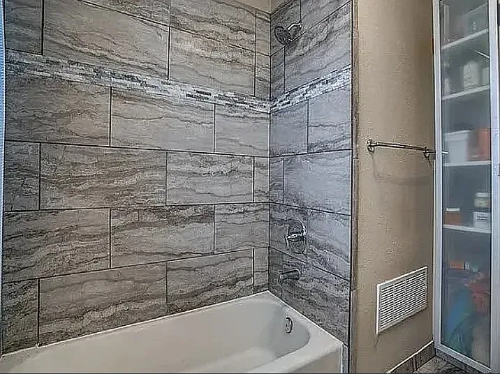 1011 Lombrano St — Photo 18