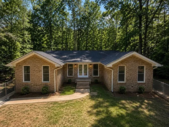 7334 Helms Cir, Pinson, AL 35126