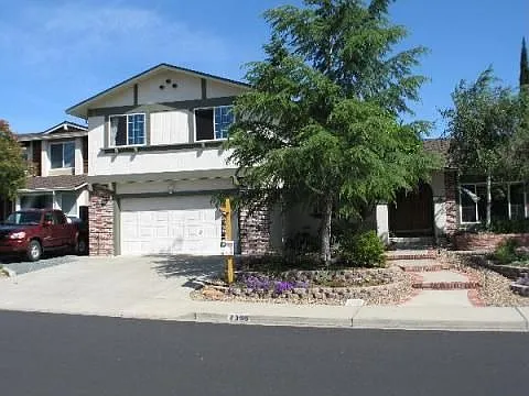 2366 Candlestick Dr photo 1
