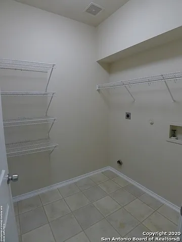 2935 Encino Riv — Photo 11