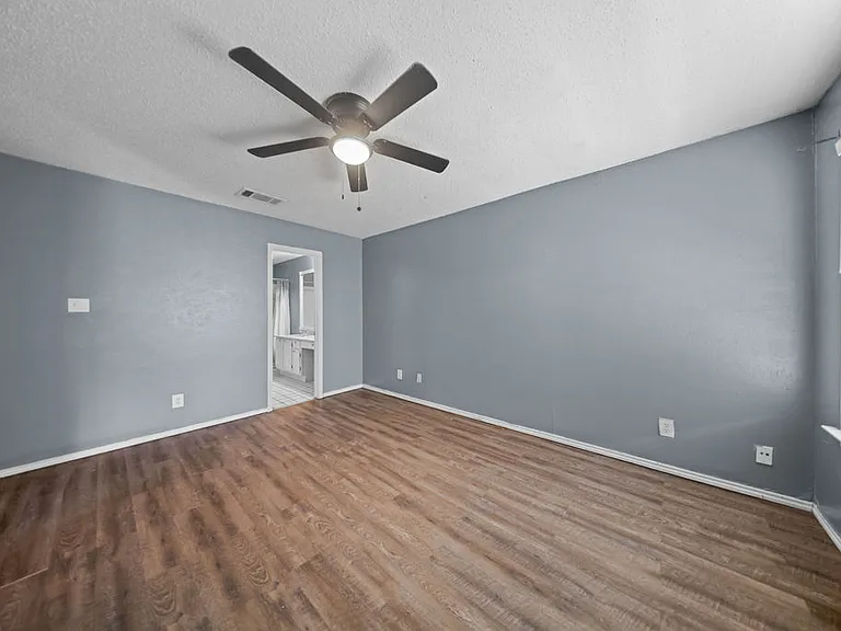 5501 Stoney Glen Dr — Photo 12