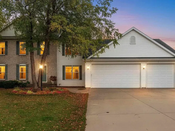 W5989 Strawflower Dr, Appleton, WI 54915