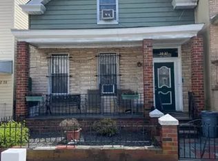 3237 34th St, Astoria, NY 11106