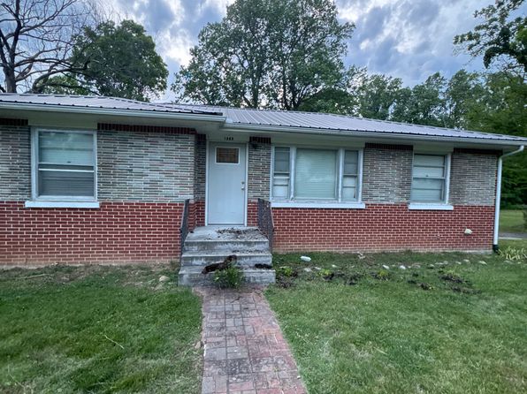 1385 Crescent Dr