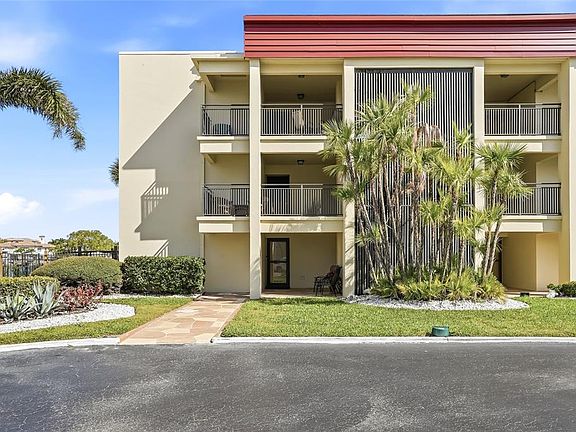 2nd image of 868 Bayway Blvd APT 101