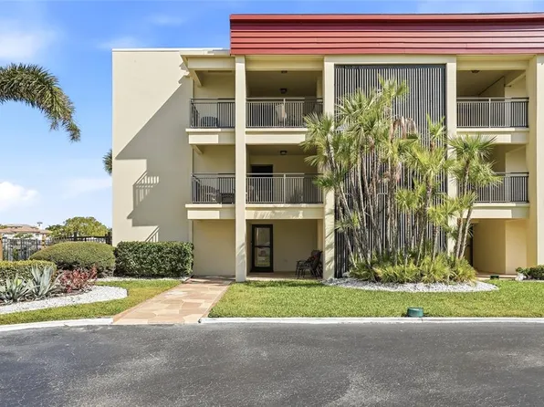 868 Bayway Blvd APT 101, Clearwater, FL 33767
