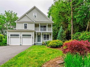 46 Junior Rd, Farmington, CT 06032