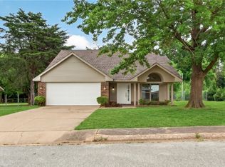 5765 Walden St, Lowell, AR 72745