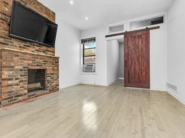 521 Dean Street image 1 of 10