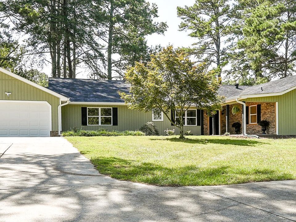 1st image of 348 Marina Dr NW