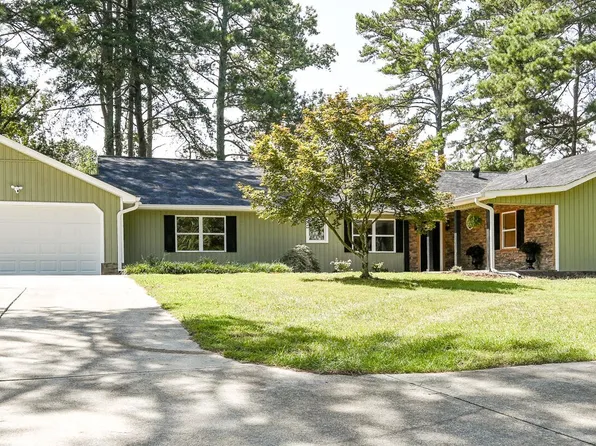 348 Marina Dr NW, Charleston, TN 37310