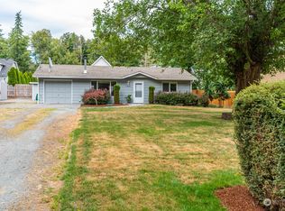 1241 Leahy Dr, Coupeville, WA 98239
