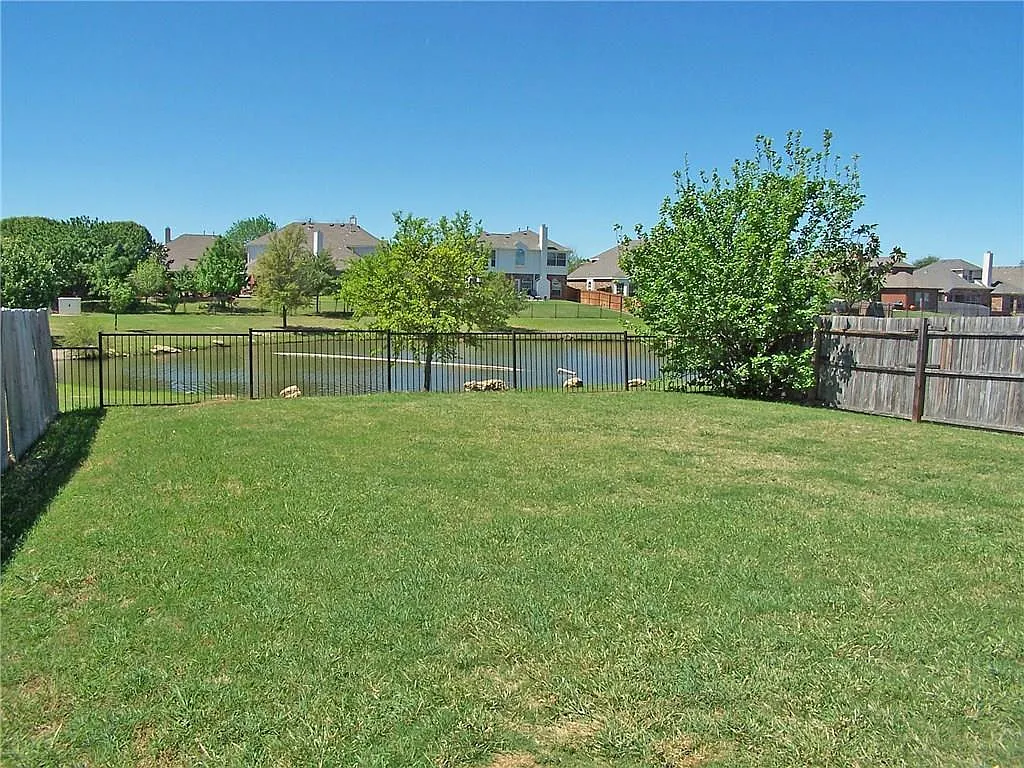 Building Photo - 11405 Gloriosa Dr