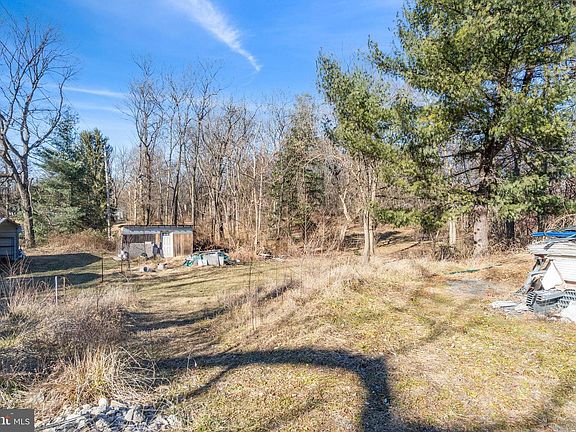 4th image of 5664 Charles Town Rd