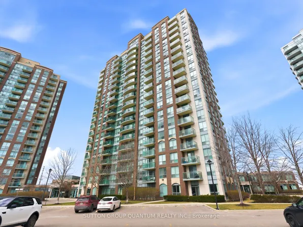 4889 Kimbermount Ave #104, Mississauga, ON L5M 7R9
