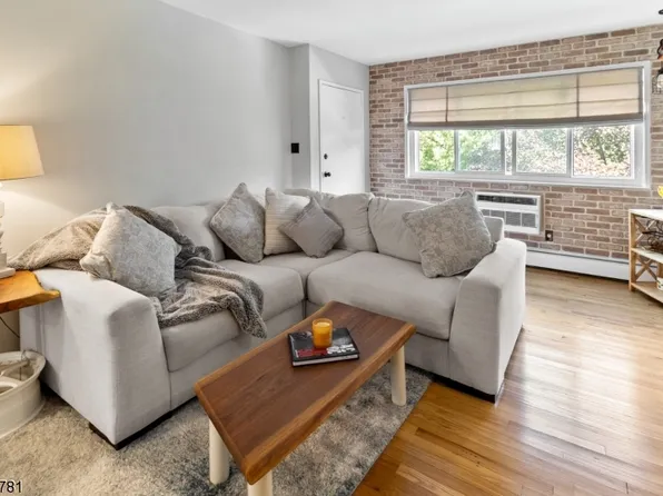 51 Espy Rd #20B, Caldwell Boro Twp., NJ 07006