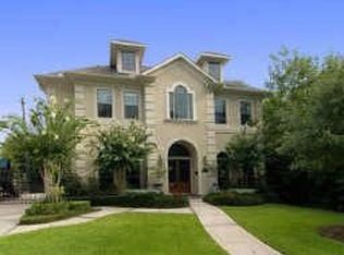 4701 Holt St, Bellaire, TX 77401