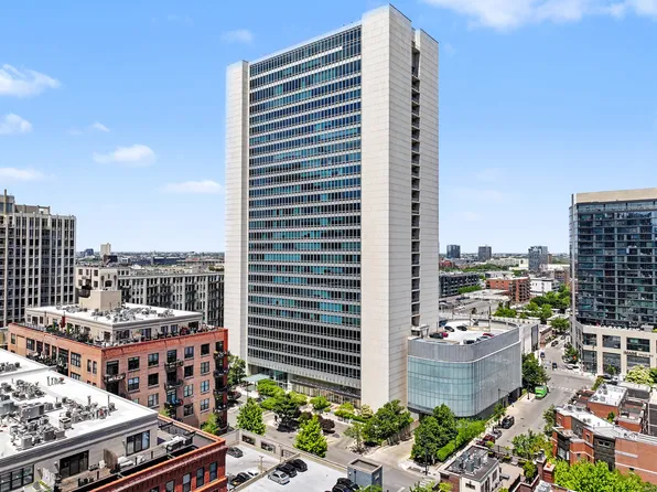 500 W Superior St Unit 1805, Chicago, IL 60654