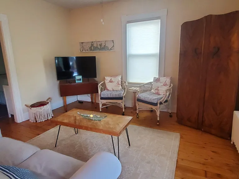 6 Coburn Ave #2 — Photo 9