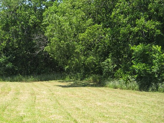2nd image of 2513 Meadow Creek Dr