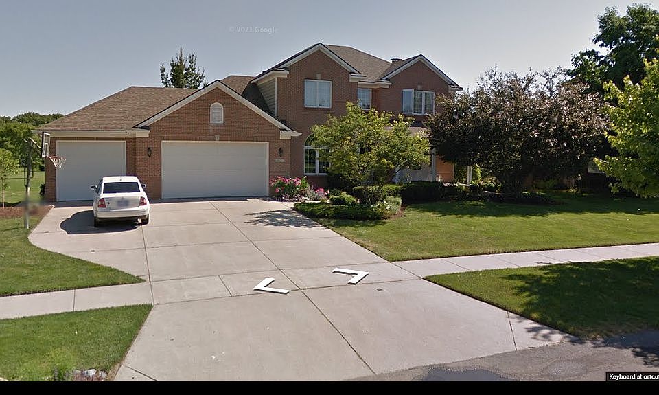 1st image of 4825 E Meadows Ct SE