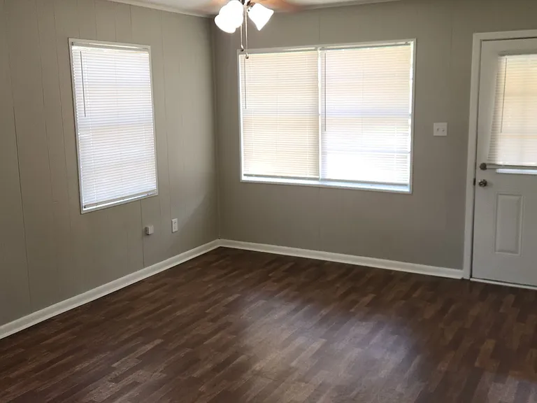 245 Reed Ave #B — Photo 6