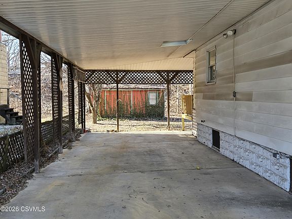 4th image of 127 S 3rd St