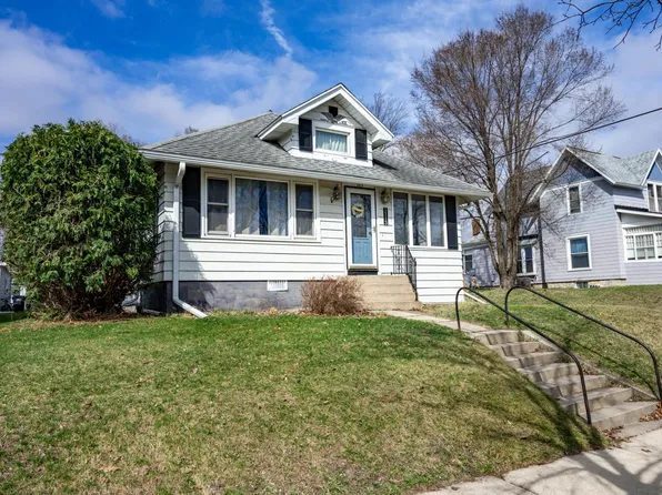 1113 Oak Ave, Tomah, WI 54660