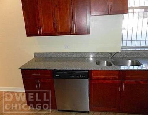2nd image of 2048 W Touhy Ave APT 1