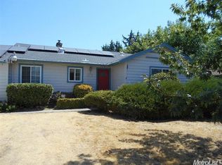 3077 Stanton Cir, Carmichael, CA 95608