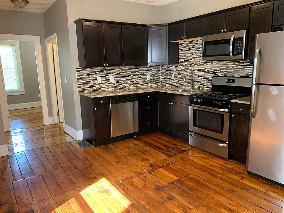 25 Arch St #1