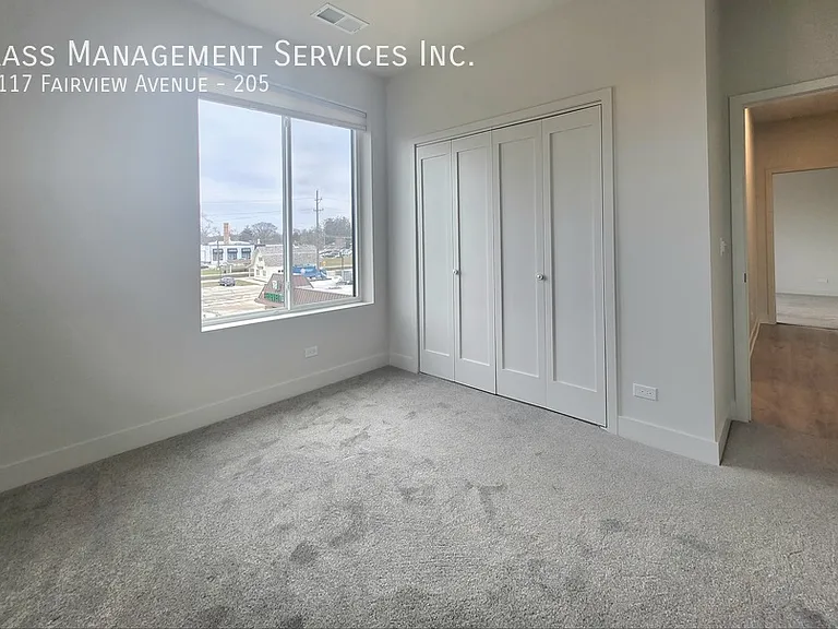 5117 Fairview Ave — Photo 20