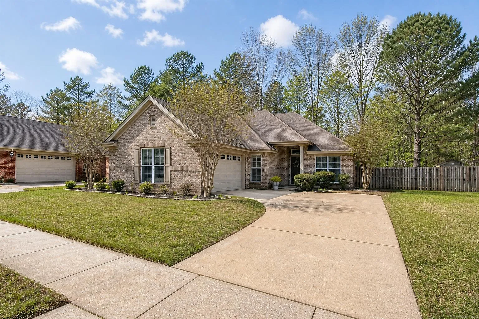 3712 Claiborne Cir — Photo 1