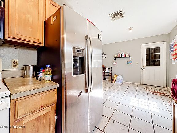 3rd image of 14361 SE 26th Ter