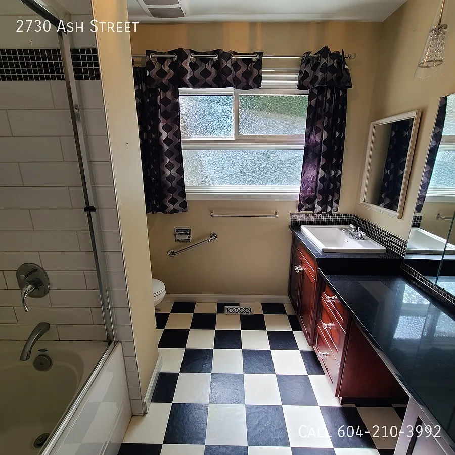 4 Bedroom Corner Lot Home in Abbotsford! — Photo 1