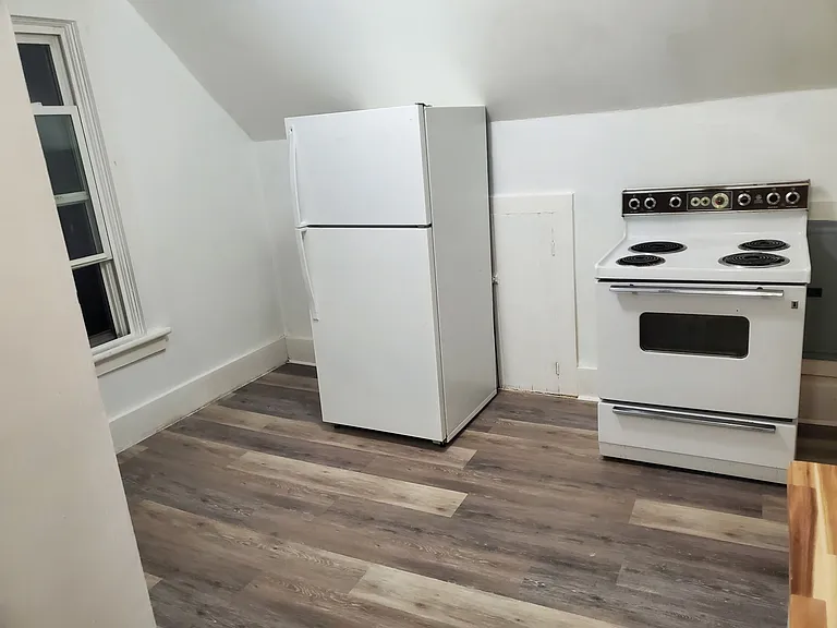 408 S Park Ave #2 — Photo 3