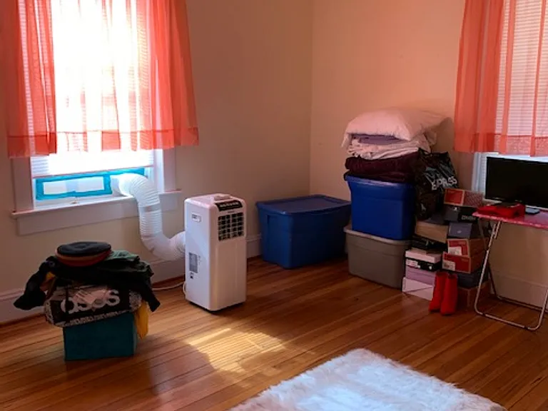 215 N Lewis St — Photo 8