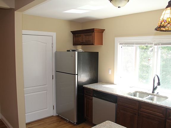 4th image of 5836 Beacon St #7ce02fabe