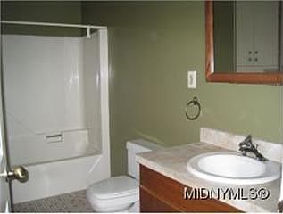 4th image of 2109-2111 Holland Ave