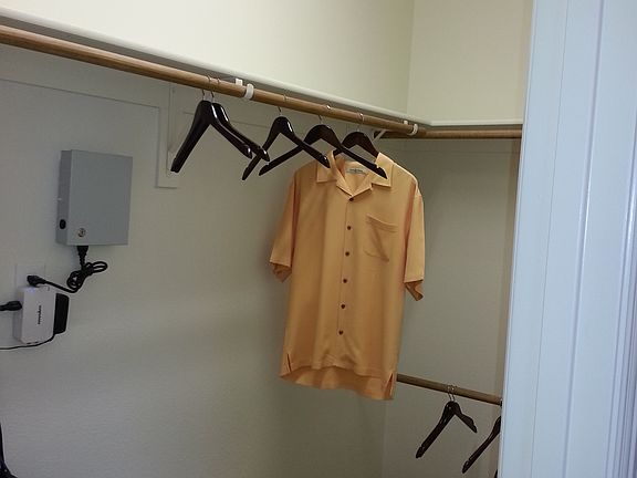 4th image of 1111 Rushmore Dr #1