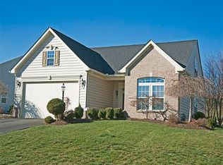 2028 Majestic Dr, Canonsburg, PA