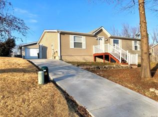 1847 Mountain Ash Dr, Pevely, MO 63070