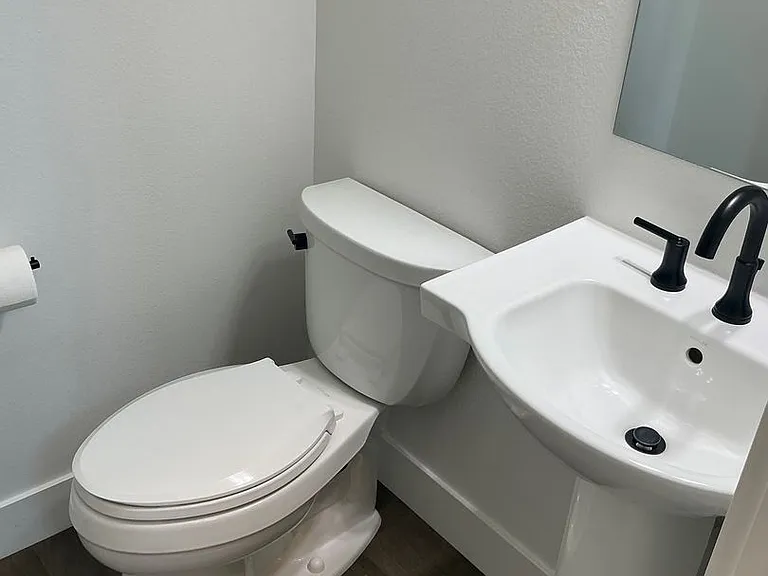 4128 SW Amelia Ter — Photo 17