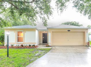 1592 Vista Lake Cir, Melbourne, FL 32904