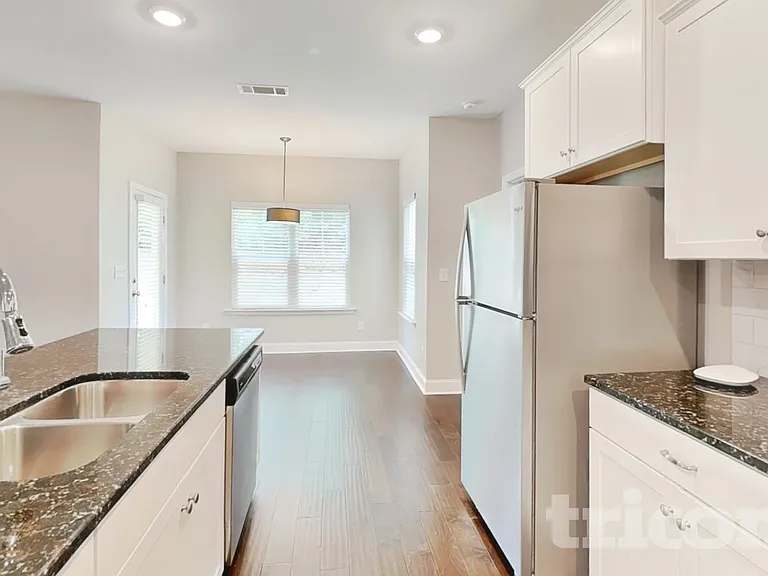 115 Orchard Ln — Photo 8
