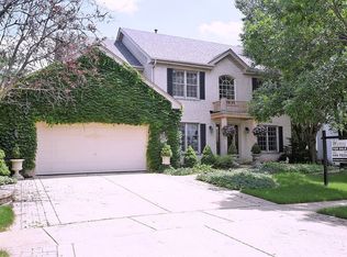 N537 E Weaver Cir, Geneva, IL 60134